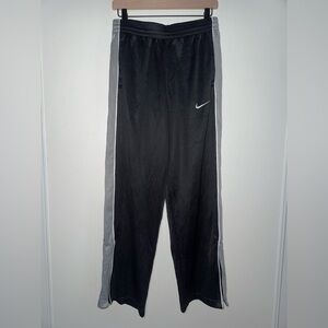 Nike Track Pants Men’s Size Medium Black Polyester Grey Side Stripping